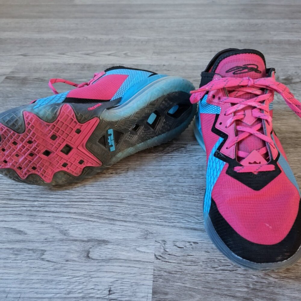 Nike Lebron 18 Low Fireberry Neon Nights Sneaker Shoes - CV7562-600 - Men's 10 - Picture 4 of 5